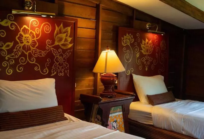 هتل Leeloo Paradise