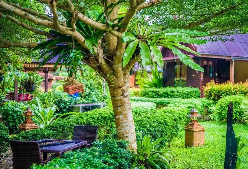 هتل Leeloo Paradise