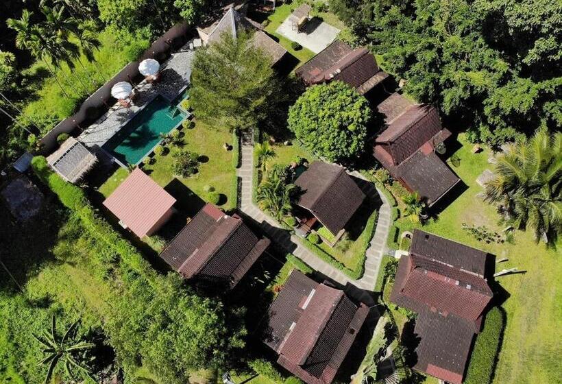 Otel Leeloo Paradise