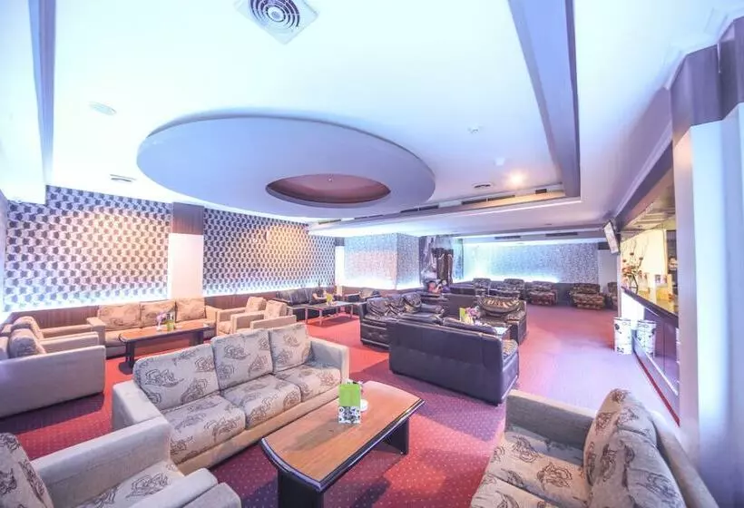 Hotelli New Hollywood