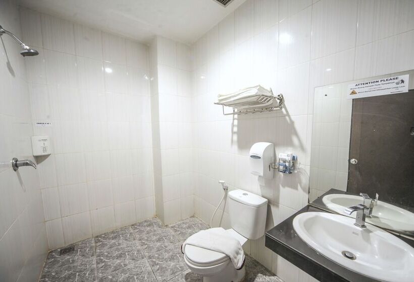 ホテル New Hollywood