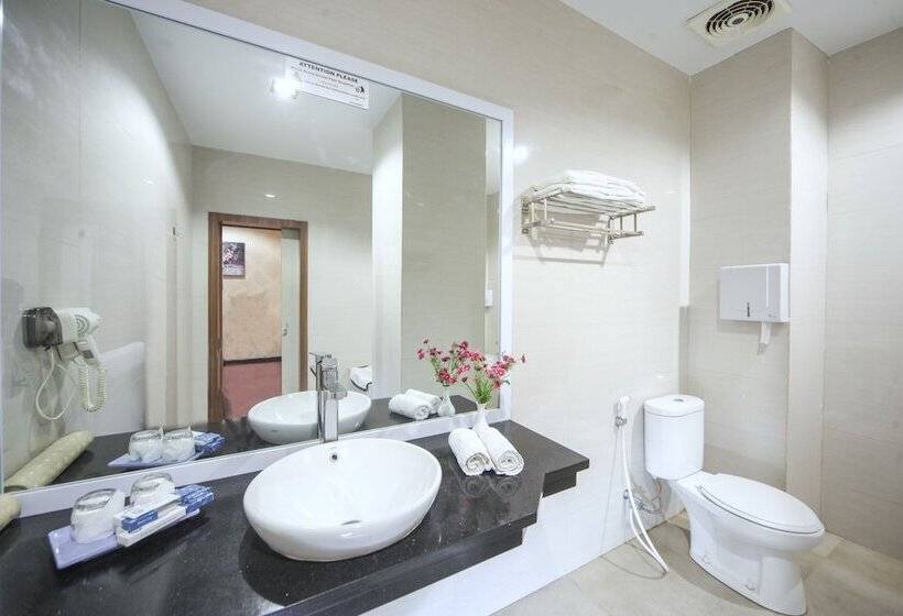 ホテル New Hollywood