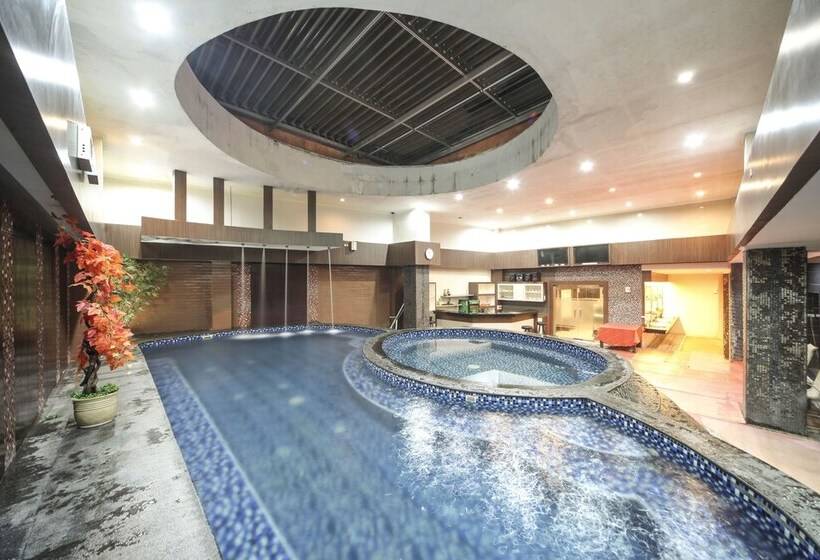 ホテル New Hollywood