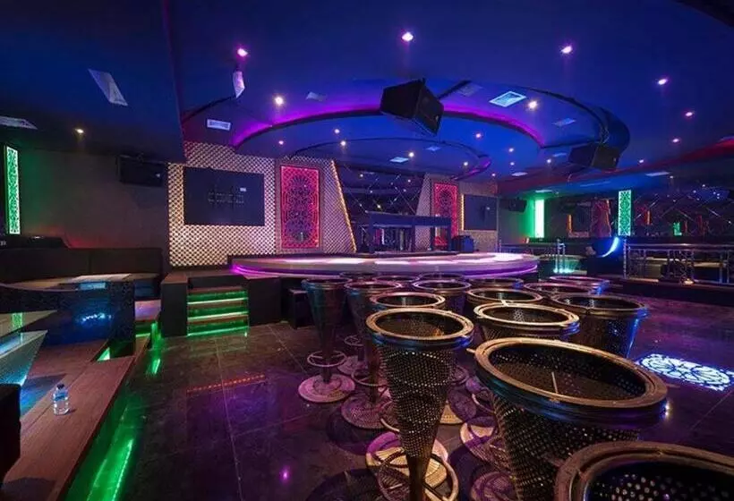 Hotelli New Hollywood