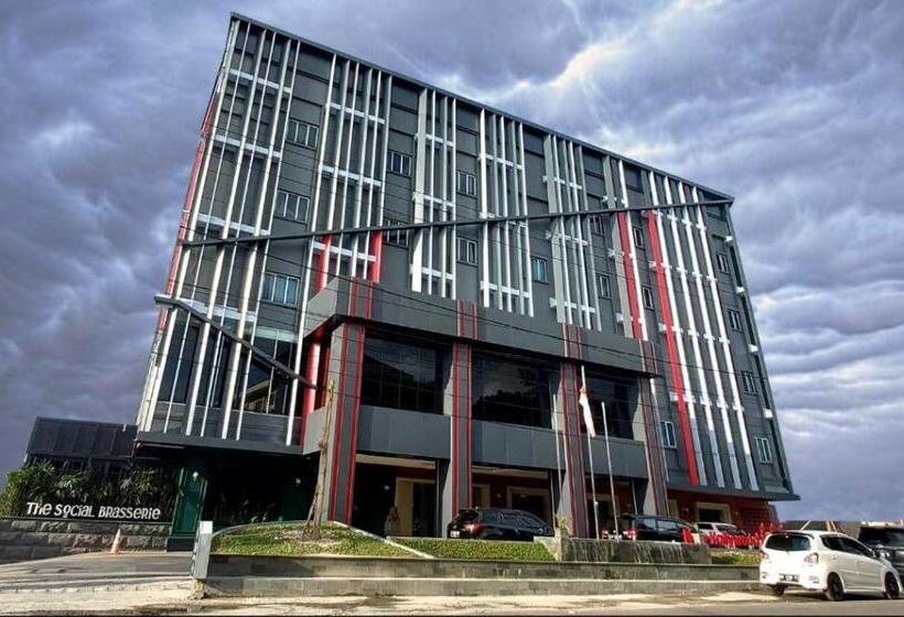 ホテル New Hollywood