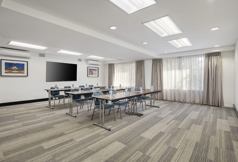 ホテル Quest Kings Park