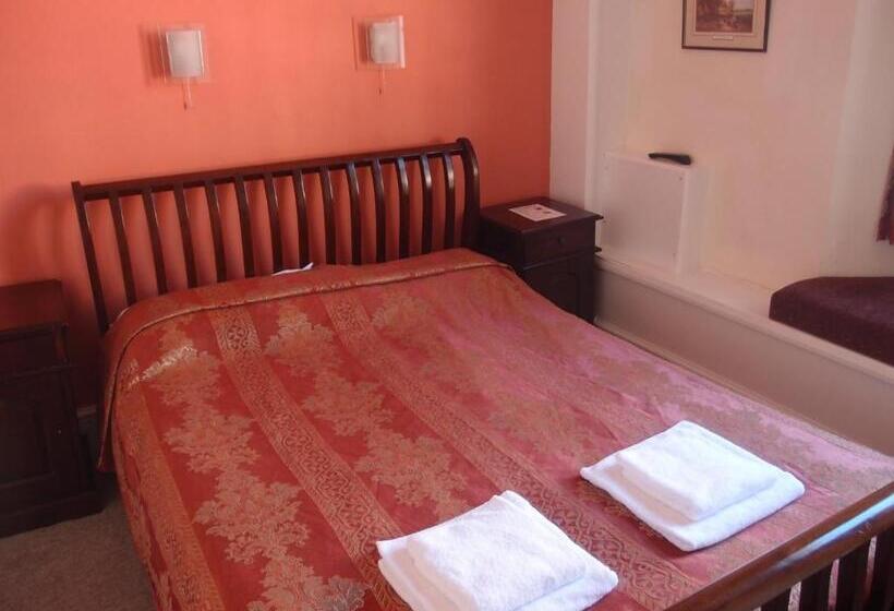 בית מלון כפרי Royal Britannia