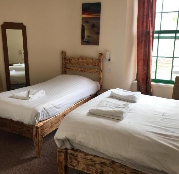 בית מלון כפרי Royal Britannia