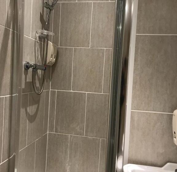 בית מלון כפרי Royal Britannia