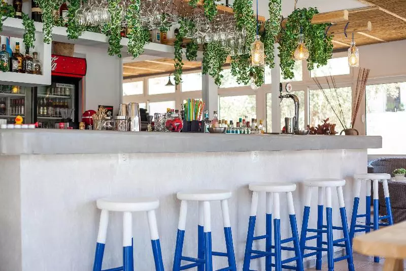 ホテル Tinas Plus