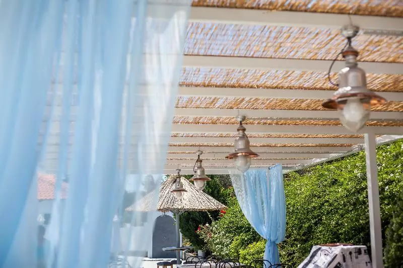 ホテル Tinas Plus