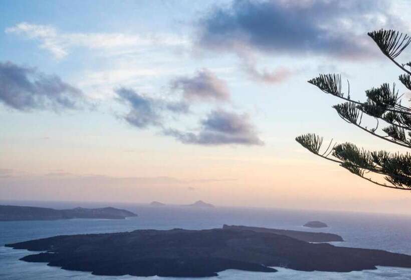 Morfes Luxury Suites By Caldera Houses