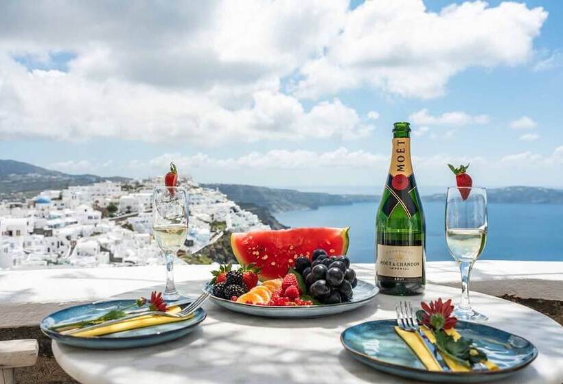 Morfes Luxury Suites By Caldera Houses