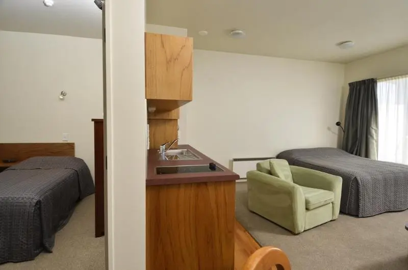 Parkside Motel
