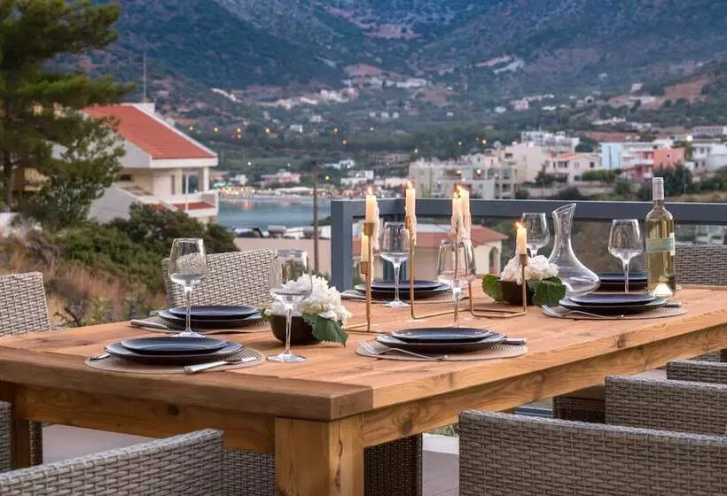 Villa Elli   Villa Athina