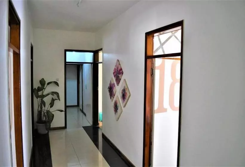 هاستل Natwange Backpackers