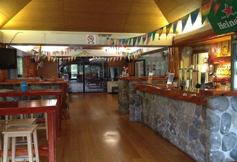 Alpine Lodge   Hostel