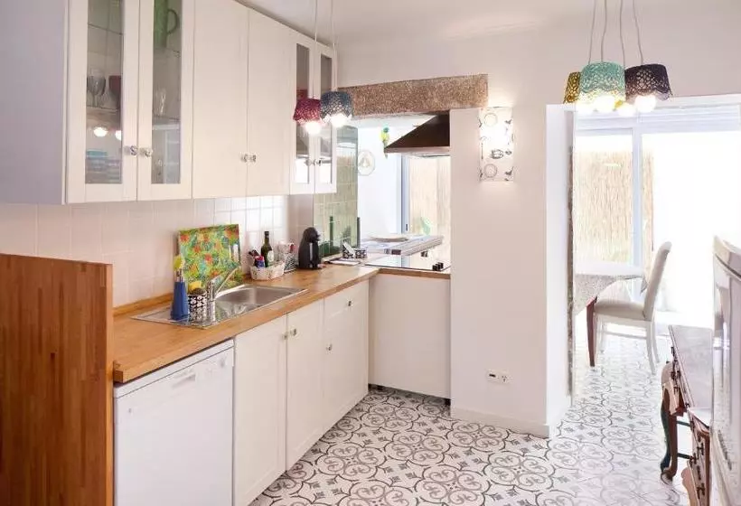 Feeling Lisbon Pessoa Apartments