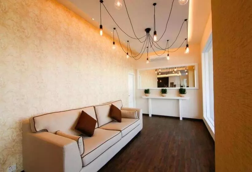 هتل Art Cottage Boutique