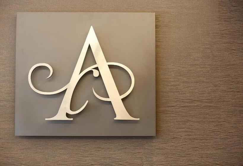 هتل Art Cottage Boutique