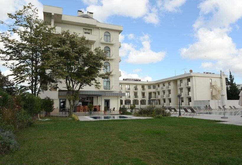 هتل Bayramoglu Resort