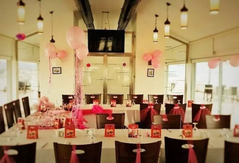 هتل Bayramoglu Resort