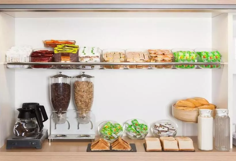 Hotelli F1 Sens Nord