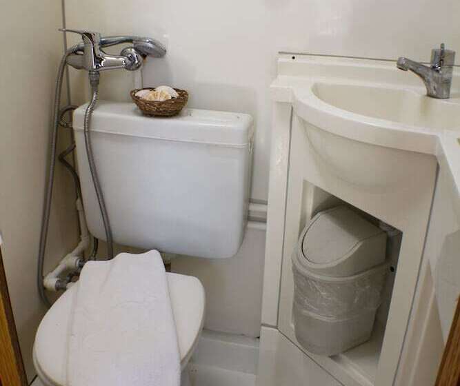 Hotel Golden Sand Beach & Caravan