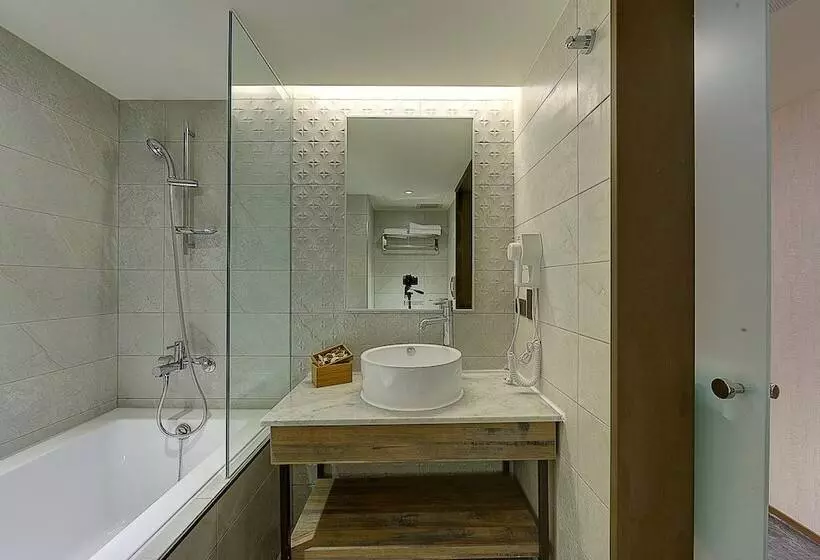 هتل Lan Kwai Fong Garden