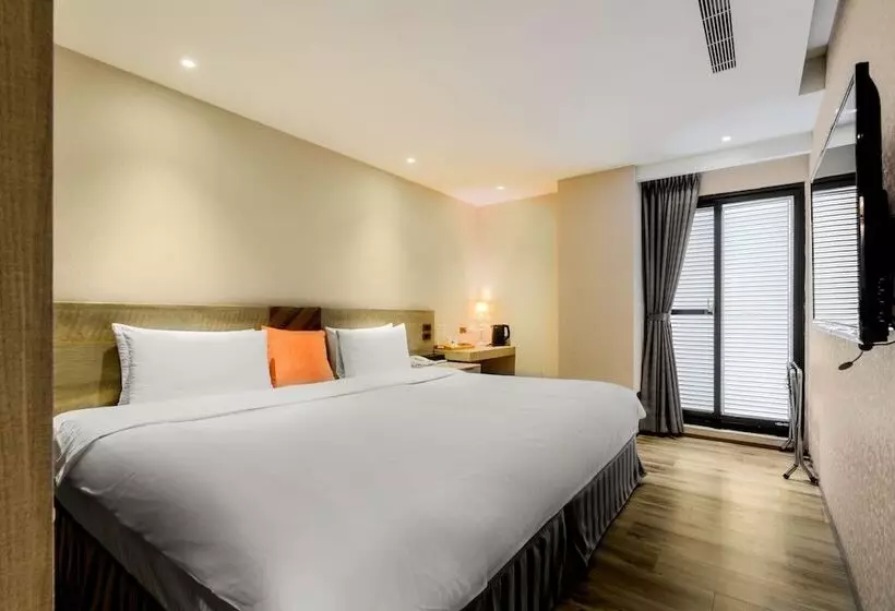 هتل Lan Kwai Fong Garden