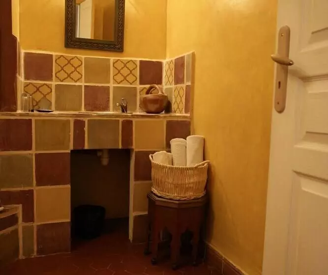 Hotelli Maison Bagatelle