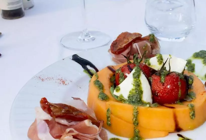 Hotelli Maison Bagatelle