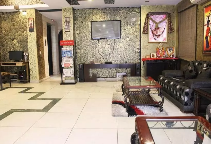 ホテル Oyo Rooms Rajendra Place Metro Station