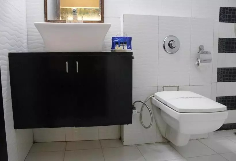 ホテル Oyo Rooms Rajendra Place Metro Station