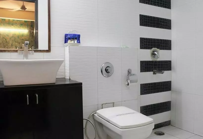ホテル Oyo Rooms Rajendra Place Metro Station