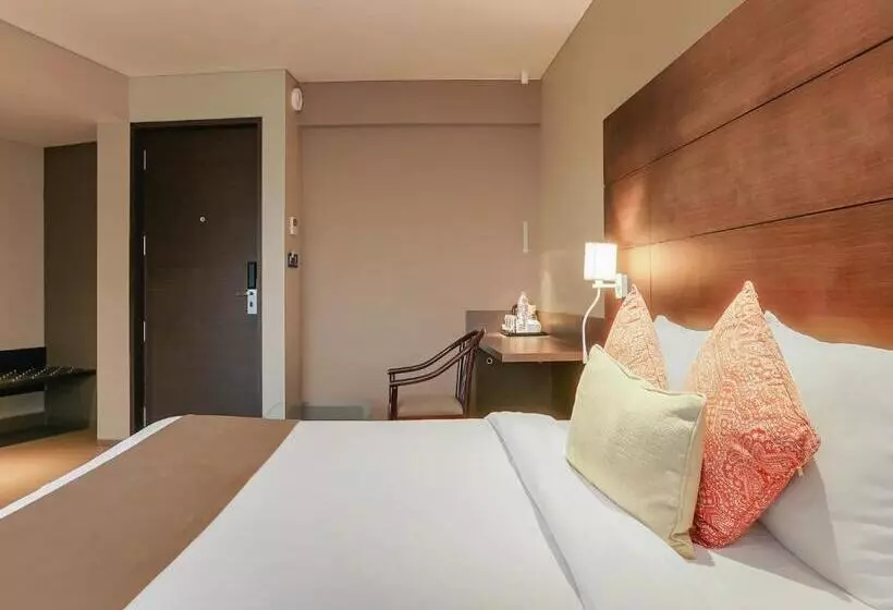 Hotelli Treebo Premium Niraali Executive, Hinjewadi