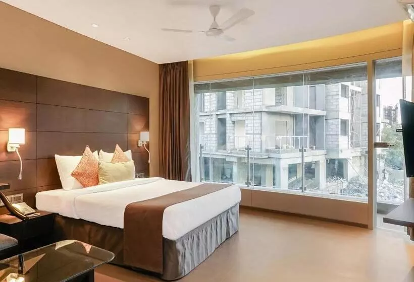 Hotelli Treebo Premium Niraali Executive, Hinjewadi