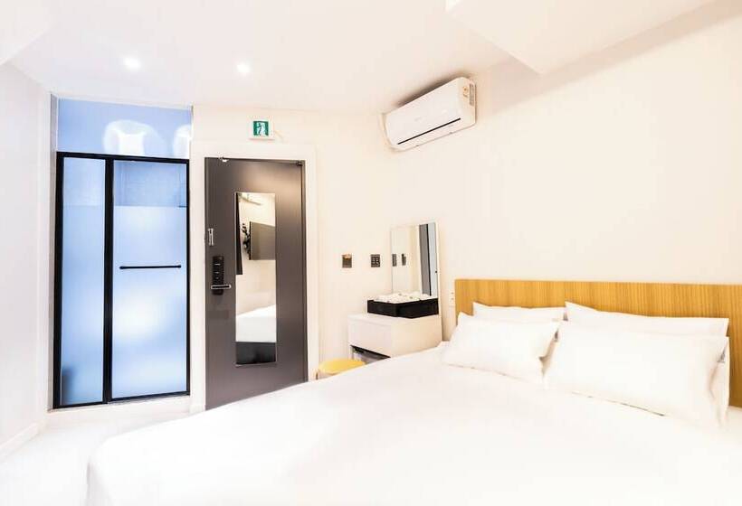 Hotel U Stay Myeongdong