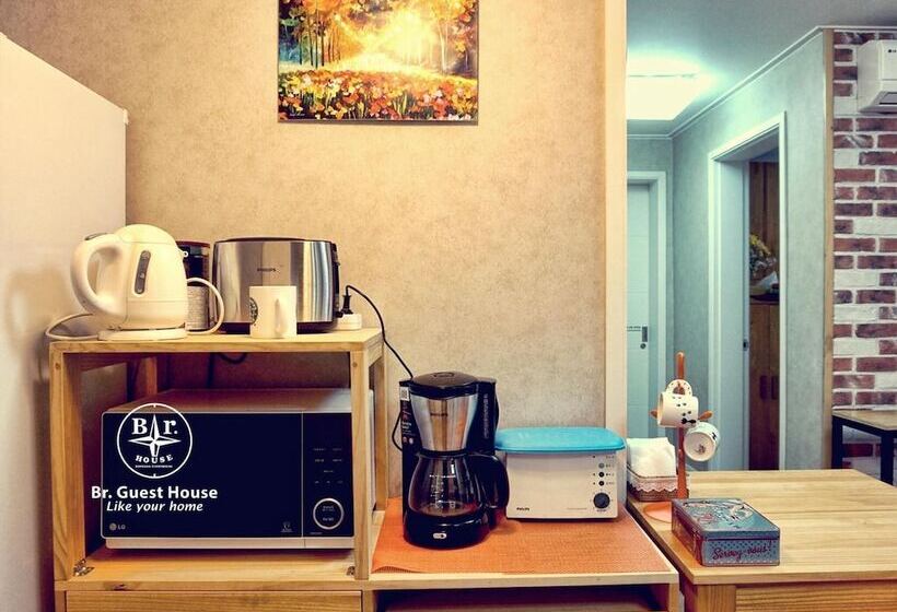 بنسيون Br. Guesthouse Hongdae