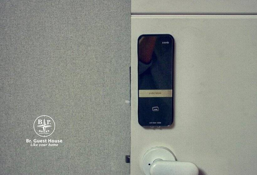 بنسيون Br. Guesthouse Hongdae