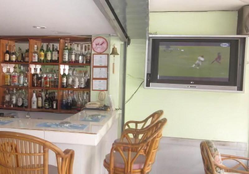 بنسيون Green Island Guesthouse