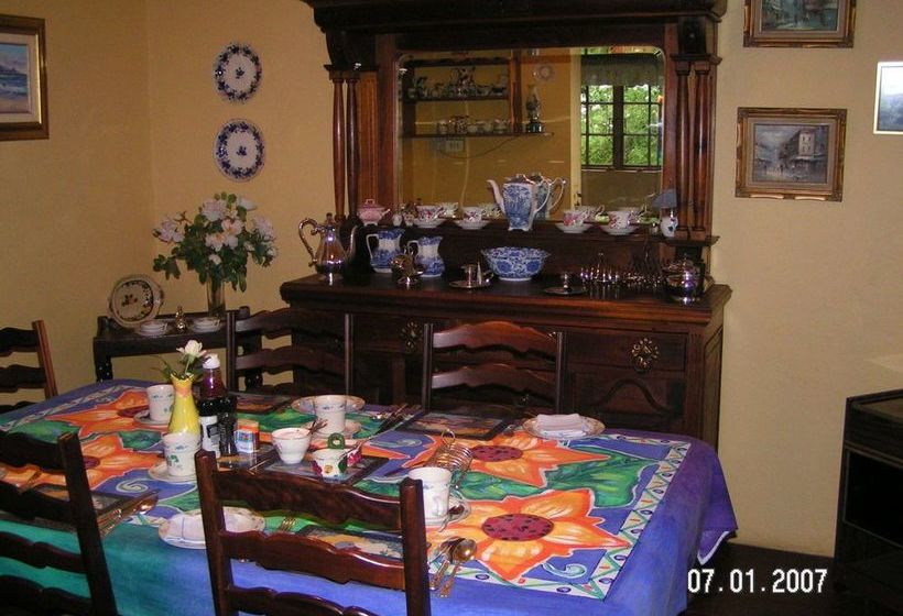 פנסיון The Jays Guest House