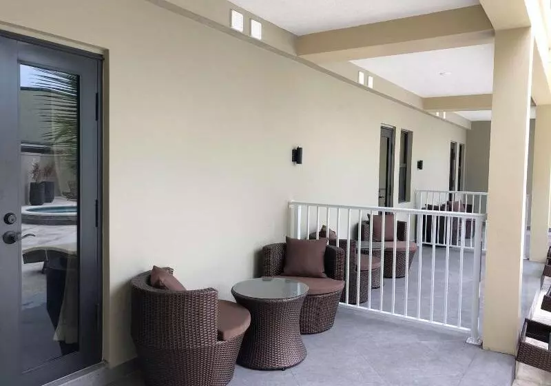 The Lodgings Hotel Surestay Collection By Best Western