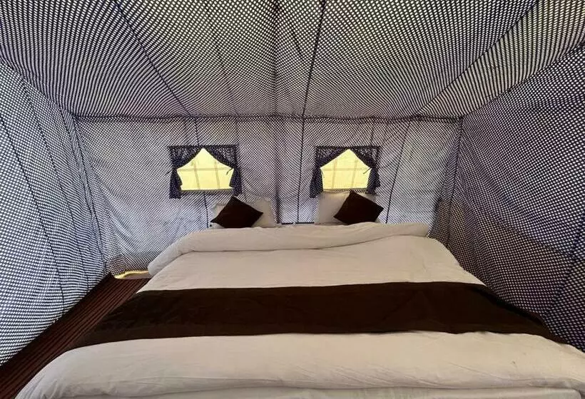 ホテル Blue Waves Camps Lake View Pangong