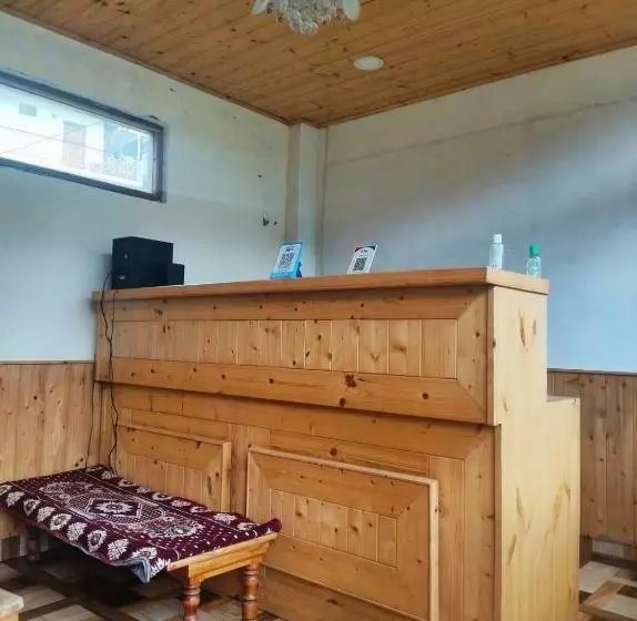 Hotelli Villa Casa Robinia By Wb Inn