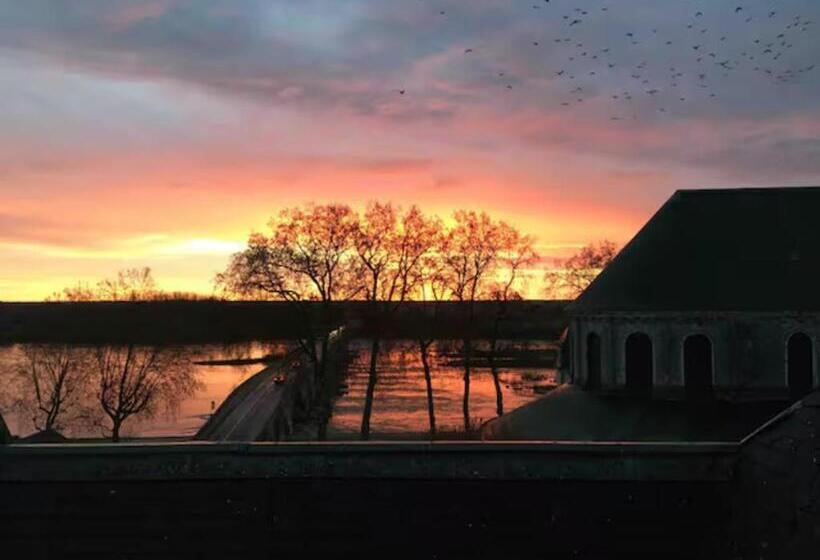 Château De Beaugency, Junior Suite La Loge