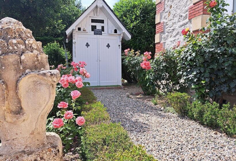 ペンション Au Milieu Coule La Garonne