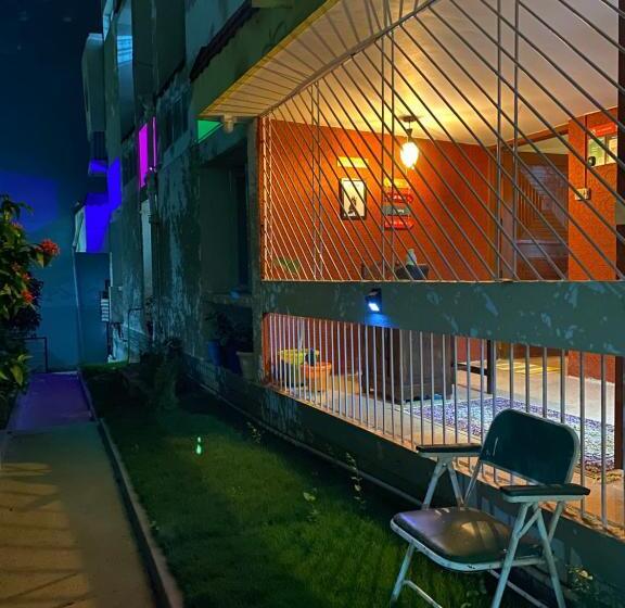 Crossroads Hostel 1980