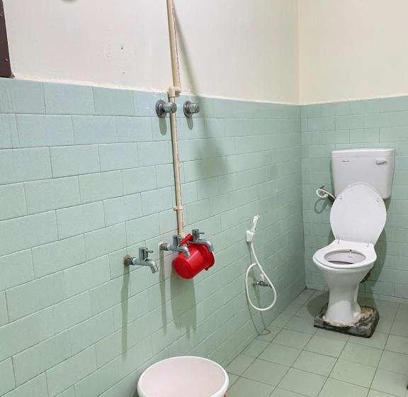 Crossroads Hostel 1980