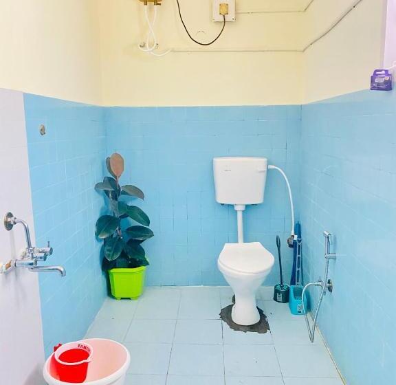 Crossroads Hostel 1980